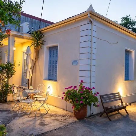 Faros - Drosostalides, Guest house